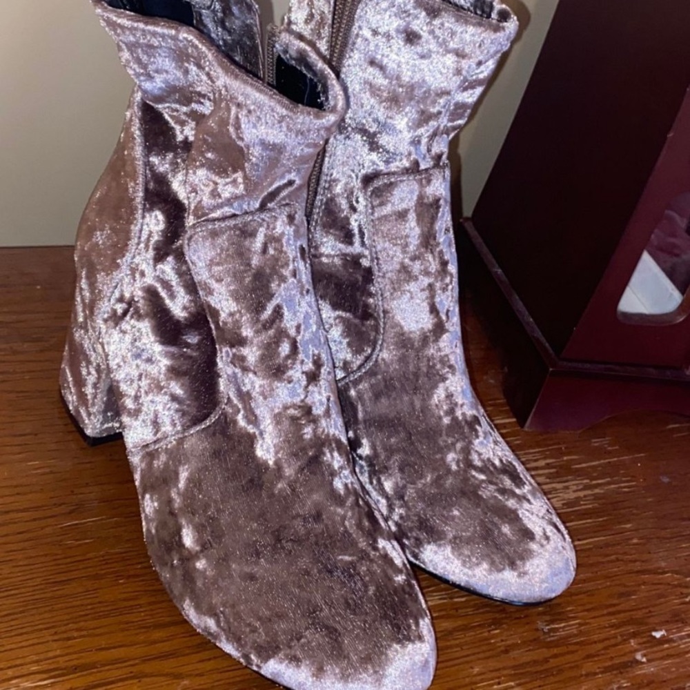 Booties - Picture 4 of 5